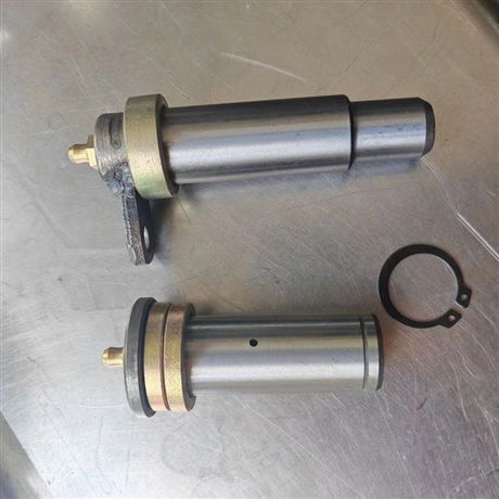 904拖拉機配件 內(nèi)蒙古一拖發(fā)動機、前橋殼體及變速箱總成在工程機械領(lǐng)域的重要性